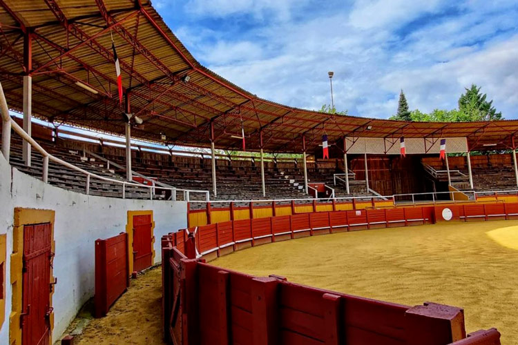 Arènes de Roquefort dans les Landes