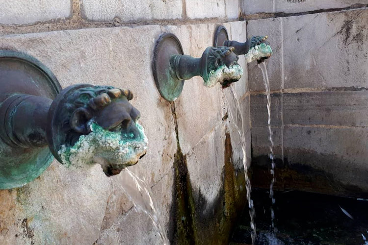 Robinets fontaine chaude dax