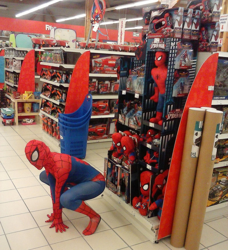 Animation Spiderman chez JouéClub à Mont-de-Marsan