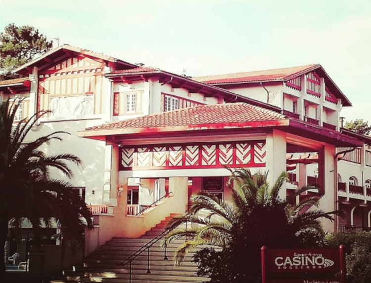 Bâtisse du Sporting Casino Hossegor