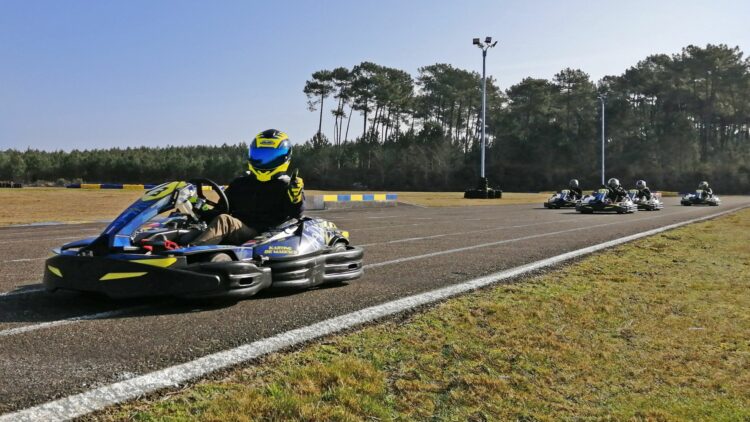 karting-de-magescq-groupes-animations-entreprises-anniversaires-enterrements-vie-celibataire