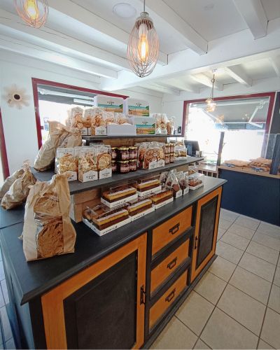 la-vitrine-de-JB-ilot-gateaux