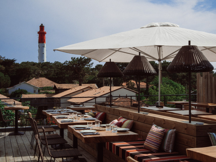 Rooftop du restaurant Roc Seven au Cap Ferret